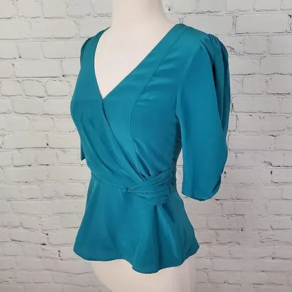 Parker Silk Peplum Surplice Blouse XS Kelly Green - Picture 4 of 10
